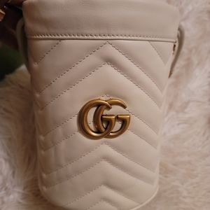 Gucci GG Marmont Mini Bucket Bag in white